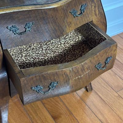 LOT 218: Vintage 3 Drawer Dresser w/ Vase & Faux Flowers