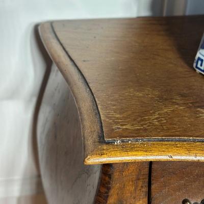 LOT 218: Vintage 3 Drawer Dresser w/ Vase & Faux Flowers