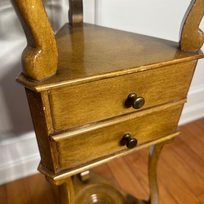 LOT 219: Vintage Mahogany Ashtray/Plant Stand