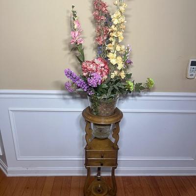 LOT 219: Vintage Mahogany Ashtray/Plant Stand