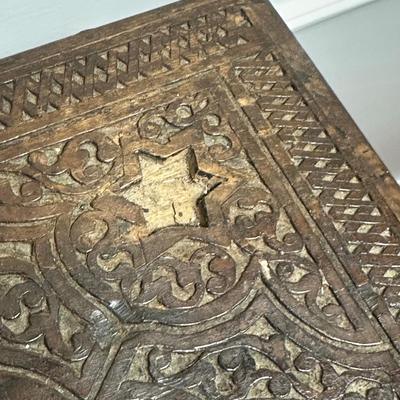 LOT Vintage Wooden Inlaid Pedestal