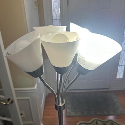 LOT 221: Floor Lamp w/ 5 Adjustable Heads & Side Table