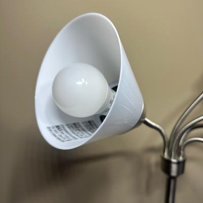 LOT 221: Floor Lamp w/ 5 Adjustable Heads & Side Table