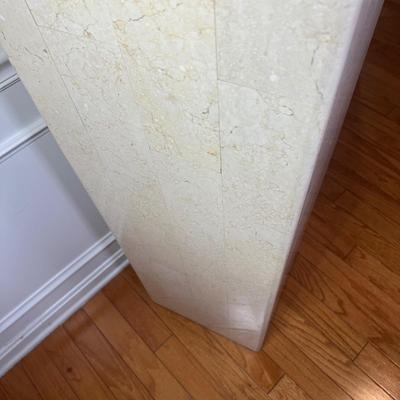 LOT 222: Marble Pedestal