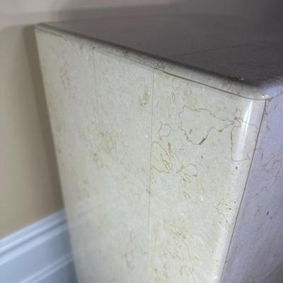 LOT 222: Marble Pedestal
