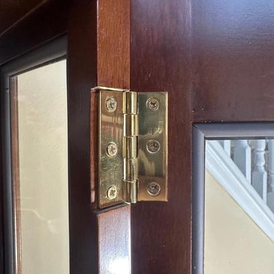 LOT 226: Vintage Howard Miller Hanging Display Case