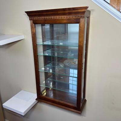 LOT 226: Vintage Howard Miller Hanging Display Case