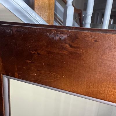 LOT 226: Vintage Howard Miller Hanging Display Case