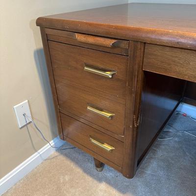 LOT 227: MCM Jasper Furniture Wooden Desk w/ Office Supplies