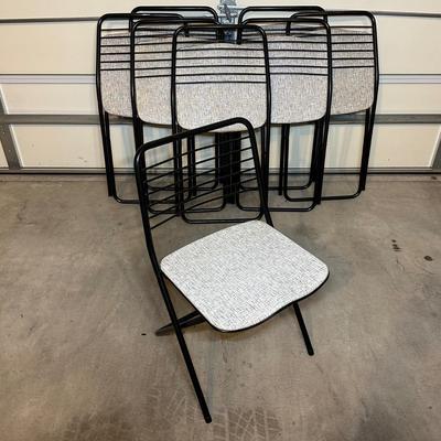 LOT 239: 8 Folding Metal Chairs