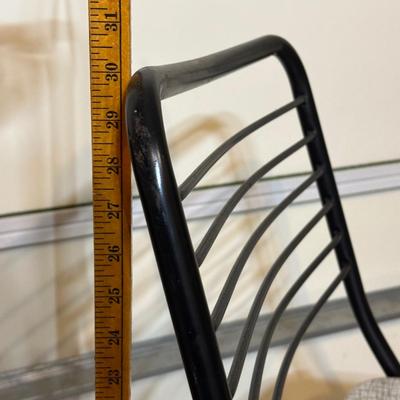 LOT 239: 8 Folding Metal Chairs