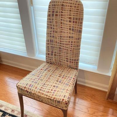 LOT 244: Vintage Double Pedestal Dining Room Table with Two Leafs, Table Pads and Six Upholstered Chairs