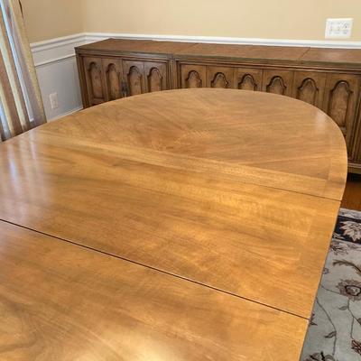 LOT 244: Vintage Double Pedestal Dining Room Table with Two Leafs, Table Pads and Six Upholstered Chairs