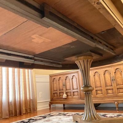 LOT 244: Vintage Double Pedestal Dining Room Table with Two Leafs, Table Pads and Six Upholstered Chairs