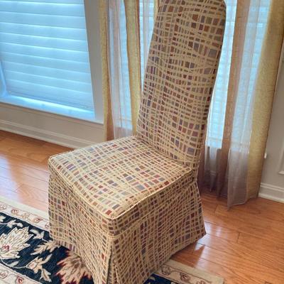 LOT 244: Vintage Double Pedestal Dining Room Table with Two Leafs, Table Pads and Six Upholstered Chairs
