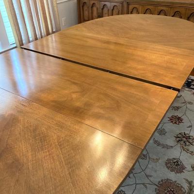 LOT 244: Vintage Double Pedestal Dining Room Table with Two Leafs, Table Pads and Six Upholstered Chairs