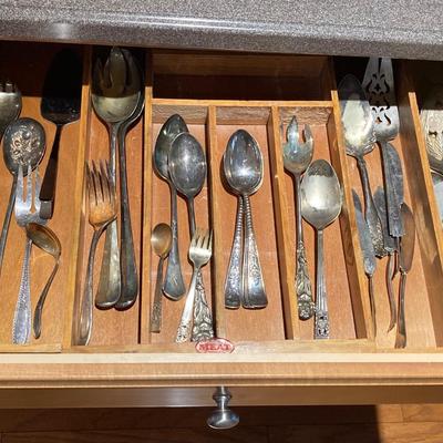 LOT 247: Silver and Gold Plated Flatware / Utensils - Harmony House, Wm. Rogers & Son, Community and More