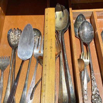 LOT 247: Silver and Gold Plated Flatware / Utensils - Harmony House, Wm. Rogers & Son, Community and More