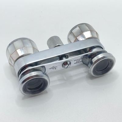 LOT 252: Pair of Stunning Mother of Pearl Opera Glasses with Cases - French Par Brevet Dinvention and Swift Princess 25X Model No 726