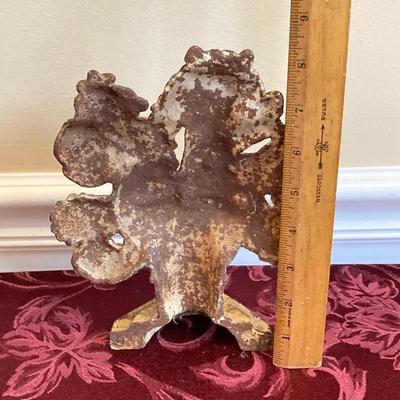 LOT 258: Vintage / Antique Cast Iron Basket Door Stop