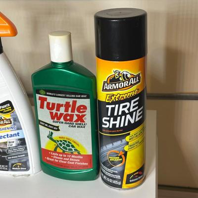 LOT 261: Car Essentials! Ice Scrapers, Bungee Cords, Inflate n Go & More!