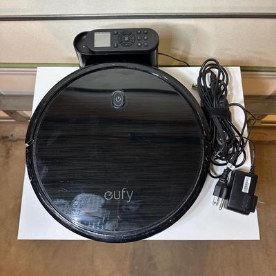 LOT 263: Eufy Robovac 11s