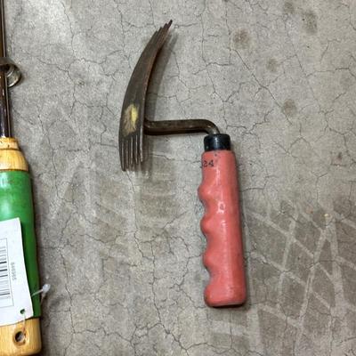 LOT 264: Gardening Tools, Garden Decor & More!