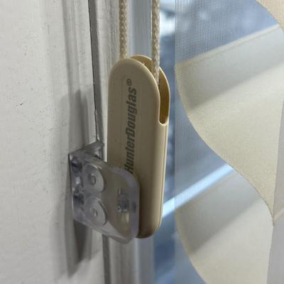 LOT 266: Hunter Douglas Silhouette Window Shades 74"x65” New In Box