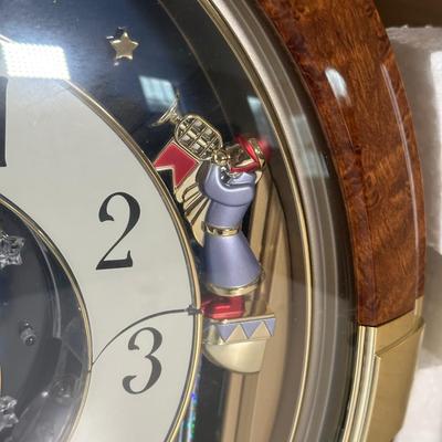 LOT 267: Seiko Clocks Phantom Of The Opera Motion Clock w/ Box