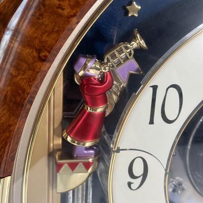 LOT 267: Seiko Clocks Phantom Of The Opera Motion Clock w/ Box