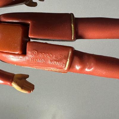 LOT 269: Vintage Star Wars Action Figures w/ Darth Vader Carrying Case