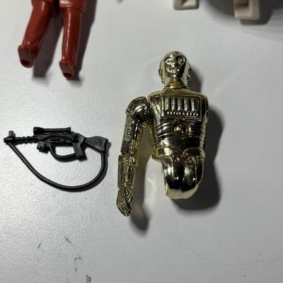 LOT 269: Vintage Star Wars Action Figures w/ Darth Vader Carrying Case