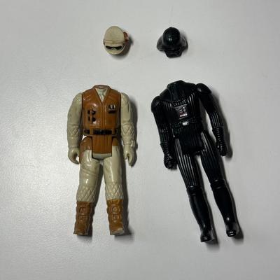 LOT 270: Vintage StarWars Action Figures w/ 1983 C-3PO Carrying Case