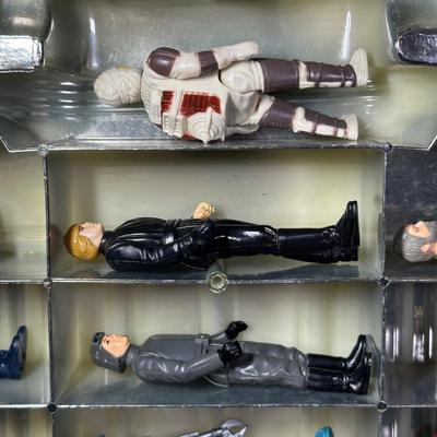 LOT 270: Vintage StarWars Action Figures w/ 1983 C-3PO Carrying Case