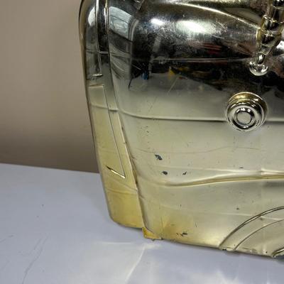 LOT 270: Vintage StarWars Action Figures w/ 1983 C-3PO Carrying Case