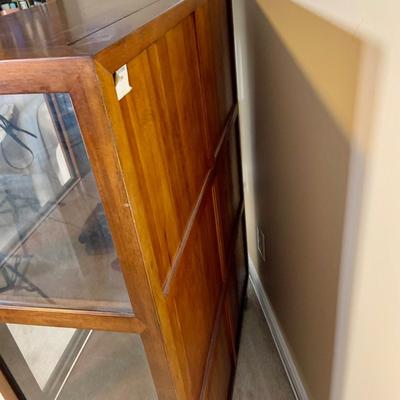 LOT:273: Beautiful Crate and Barrel Style Wood and Glass Library Cabinet