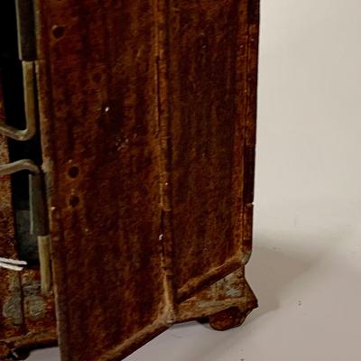 LOT:275: Antique Metal and Glass Candle Lantern