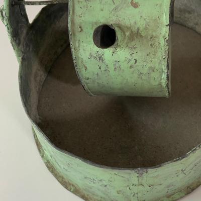 LOT:276: Vintage/Antique Metal Oil Burning "Eternal Flame"