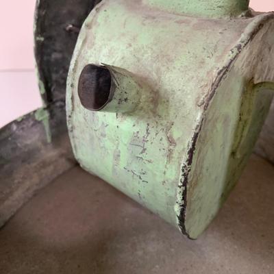 LOT:276: Vintage/Antique Metal Oil Burning "Eternal Flame"