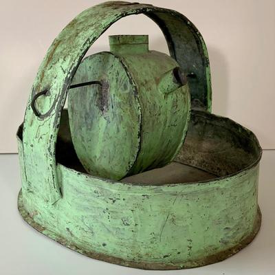 LOT:276: Vintage/Antique Metal Oil Burning "Eternal Flame"