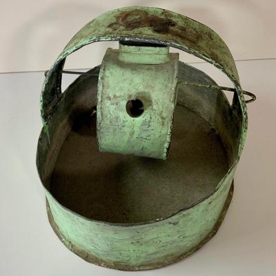 LOT:276: Vintage/Antique Metal Oil Burning "Eternal Flame"