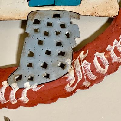 LOT:279: Large Rustic 'Welcome Friends to Our Home' Signed Round Metal Sign/Wall Art