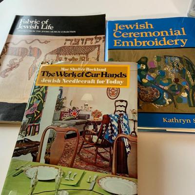 LOT:281: Embroidery Floss/Yarns, Beads, Scissors, Books on Traditional Jewish Crafting, Misc Supplies