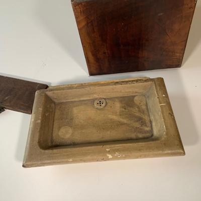 LOT:282: Antique Jewish Ceremonial/Ritual Handwashing Station