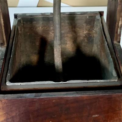 LOT:282: Antique Jewish Ceremonial/Ritual Handwashing Station