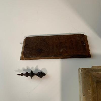 LOT:282: Antique Jewish Ceremonial/Ritual Handwashing Station