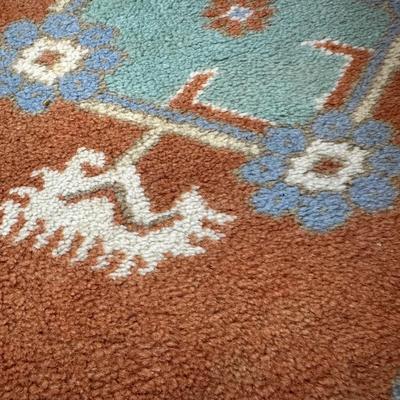 LOT 384: Beautiful Vintage Turkish Rug