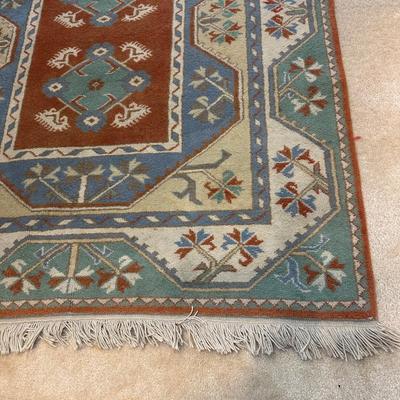 LOT 384: Beautiful Vintage Turkish Rug