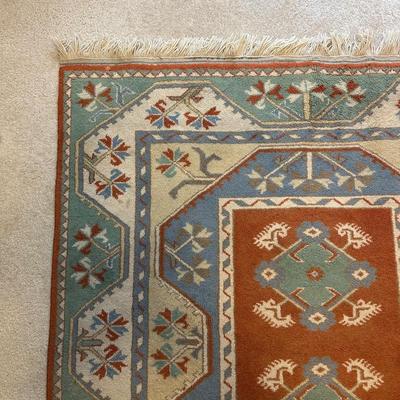LOT 384: Beautiful Vintage Turkish Rug