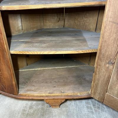 LOT 386 Antique Corner Cabinet